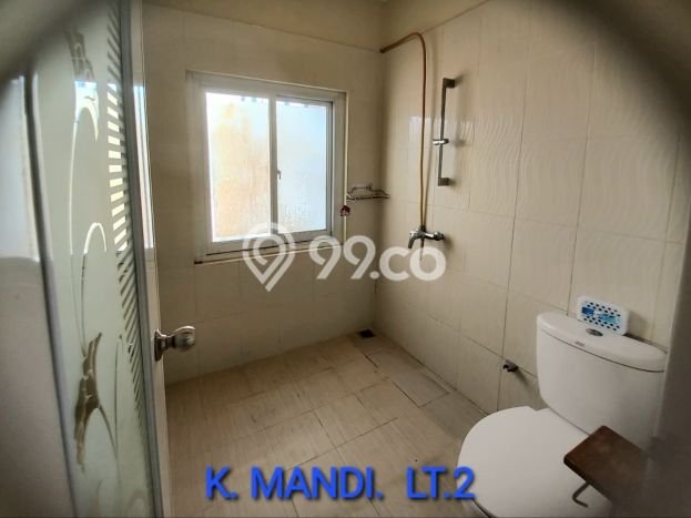 Disewakan! Rumah 4 Kamar Tidur &
2 Kamar Mandi di Kota Baru Parahyangan, Bandung Disewakan! Rumah 4 Kamar Tidur &
2 Kamar Mandi di Kota Baru Parahyangan, Bandung
