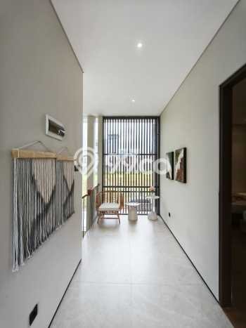 Dijual Rumah Mewah Elegan Dengan View Cantik di Setra Duta, Bandung Dijual Rumah Mewah Elegan Dengan View Cantik di Setra Duta, Bandung