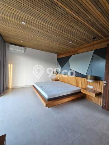 Vila Kawasan , Area 1057m2m², Ideal untuk tempat tinggal keluarga Vila Kawasan , Area 1057m2m², Ideal untuk tempat tinggal keluarga
