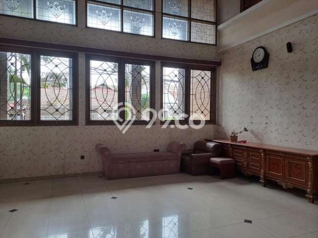 Disewakan! Rumah 5 Kamar Tidur &
4 Kamar Mandi di Turangga, Bandung Disewakan! Rumah 5 Kamar Tidur &
4 Kamar Mandi di Turangga, Bandung
