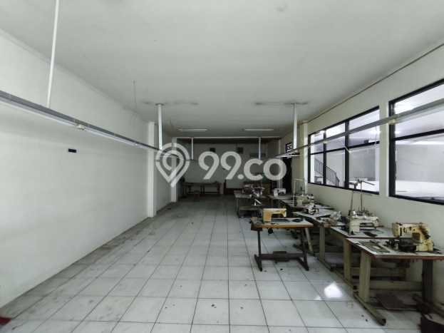 Disewakan Gudang di Kawasan Ramai Kopo Luas 900m2 Disewakan Gudang di Kawasan Ramai Kopo Luas 900m2