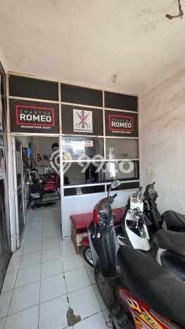 Rumah Kost untuk Dijual di Rancaekek dengan 7 KT, 6 KM, Luas 250m2 Rumah Kost untuk Dijual di Rancaekek dengan 7 KT, 6 KM, Luas 250m2
