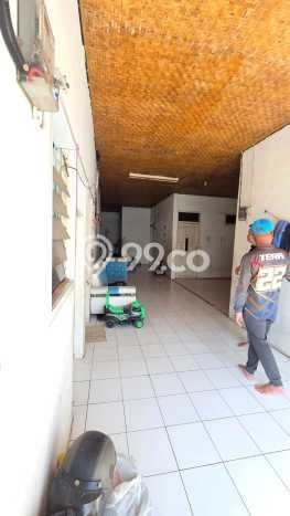 Rumah Kost untuk Dijual di Rancaekek dengan 7 KT, 6 KM, Luas 250m2 Rumah Kost untuk Dijual di Rancaekek dengan 7 KT, 6 KM, Luas 250m2