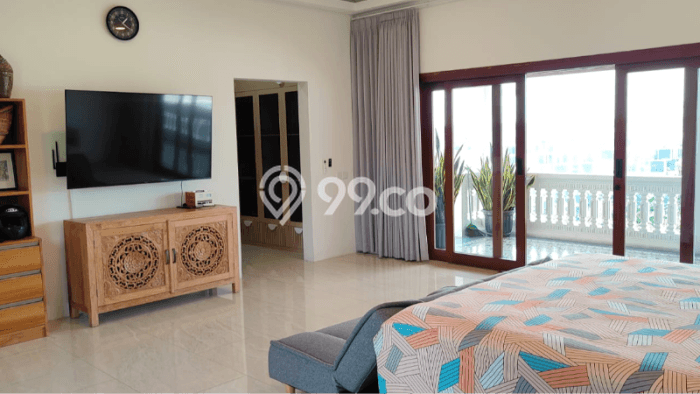 FOR SALE! Vila Kawasan Denpasar Selatan, Area 640m2m², Lokasi Premium FOR SALE! Vila Kawasan Denpasar Selatan, Area 640m2m², Lokasi Premium