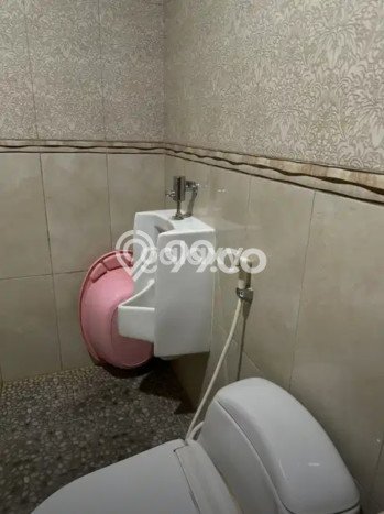 Dijual Rumah 4 Kamar Lokasi Strategis Nyaman dan Strategis di Wiyung Dijual Rumah 4 Kamar Lokasi Strategis Nyaman dan Strategis di Wiyung