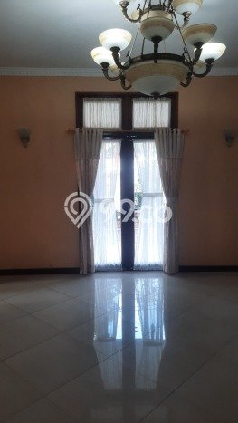 Disewakan! Rumah 6 Kamar Tidur &
4 Kamar Mandi di Bintaro, Jakarta Selatan Disewakan! Rumah 6 Kamar Tidur &
4 Kamar Mandi di Bintaro, Jakarta Selatan