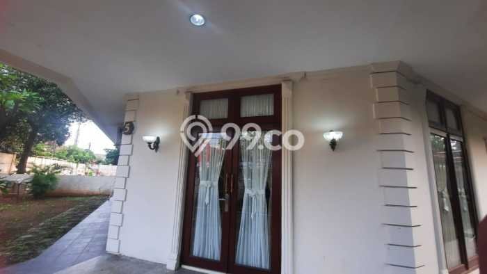 Disewakan! Rumah 6 Kamar Tidur &
4 Kamar Mandi di Bintaro, Jakarta Selatan Disewakan! Rumah 6 Kamar Tidur &
4 Kamar Mandi di Bintaro, Jakarta Selatan