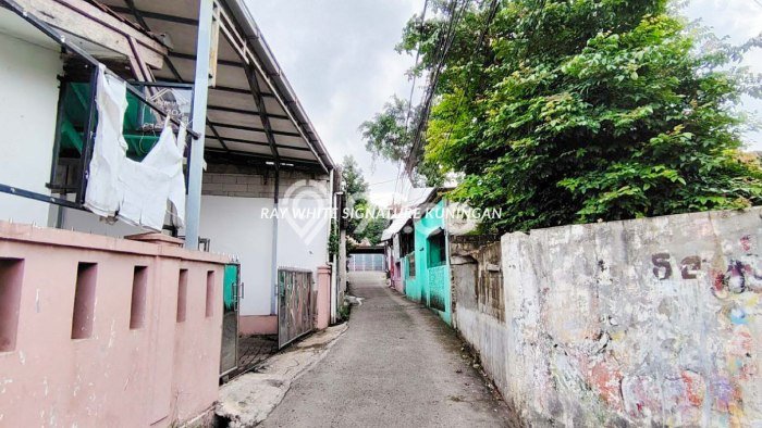 Rumah Modern Cantik 5 KT Siap Huni di Jagakarsa Rumah Modern Cantik 5 KT Siap Huni di Jagakarsa