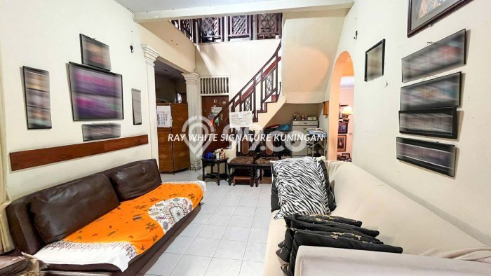 Siap Huni Rumah Mewah 5 Kamar di Cilandak Dekat ke Mana Pun Siap Huni Rumah Mewah 5 Kamar di Cilandak Dekat ke Mana Pun