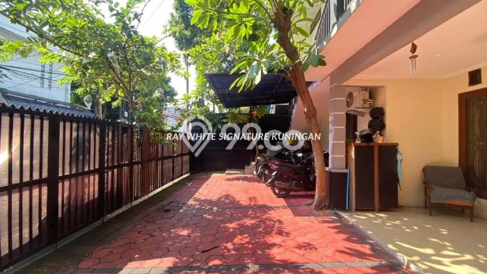 Dijual Rumah Premium dengan Fasilitas Sekitar Komplit di Tebet, Jakarta Selatan Dijual Rumah Premium dengan Fasilitas Sekitar Komplit di Tebet, Jakarta Selatan