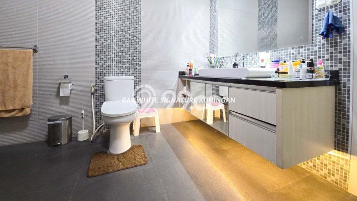 Hunian Eksklusif Siap Huni LT 889m2 di Kebayoran Baru, Jakarta Selatan Hunian Eksklusif Siap Huni LT 889m2 di Kebayoran Baru, Jakarta Selatan