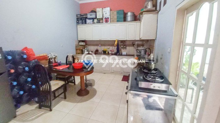 Jual Rumah Mewah Elegan Dengan View Eksklusif di Pondok Bambu, Jakarta Timur Jual Rumah Mewah Elegan Dengan View Eksklusif di Pondok Bambu, Jakarta Timur