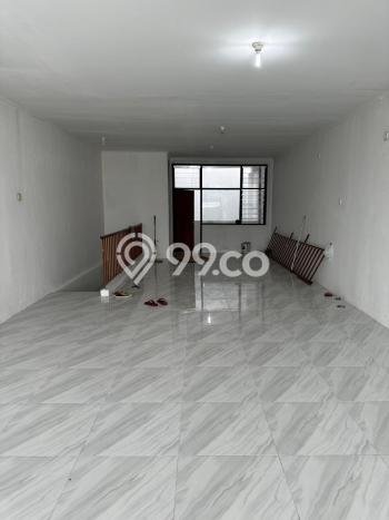 AREA KOMERSIAL! Ruko di Pluit, Luas 85m2m², Jalan Raya AREA KOMERSIAL! Ruko di Pluit, Luas 85m2m², Jalan Raya