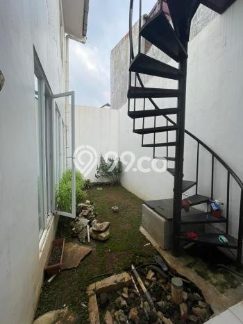 Ready to Use! Premium House LT 200m2 Desain Modern di BSD Ready to Use! Premium House LT 200m2 Desain Modern di BSD