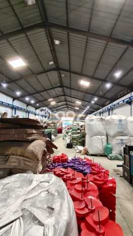 LOKASI STRATEGIS! Gudang Kawasan , Luas 1000m2m², Pusat Bisnis, Jalan Utama LOKASI STRATEGIS! Gudang Kawasan , Luas 1000m2m², Pusat Bisnis, Jalan Utama