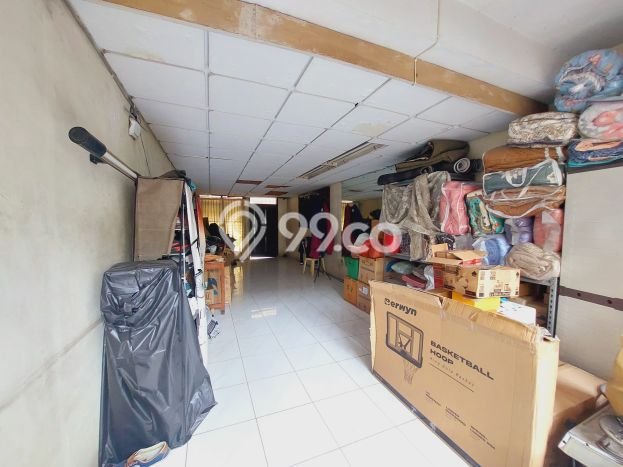 Hunian Mewah LB 340m2 Siap Pakai Desain Elegan di Grogol, Jakarta Barat Hunian Mewah LB 340m2 Siap Pakai Desain Elegan di Grogol, Jakarta Barat