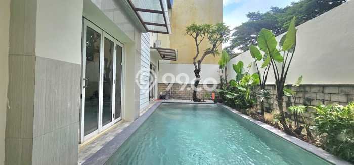Jual Rumah Luas Megah Dengan View Eksklusif di Alam Sutera, Tangerang Jual Rumah Luas Megah Dengan View Eksklusif di Alam Sutera, Tangerang