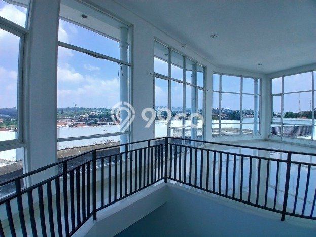 Rumah Elit Modern Tanpa Renovasi di Jangli Semarang Rumah Elit Modern Tanpa Renovasi di Jangli Semarang