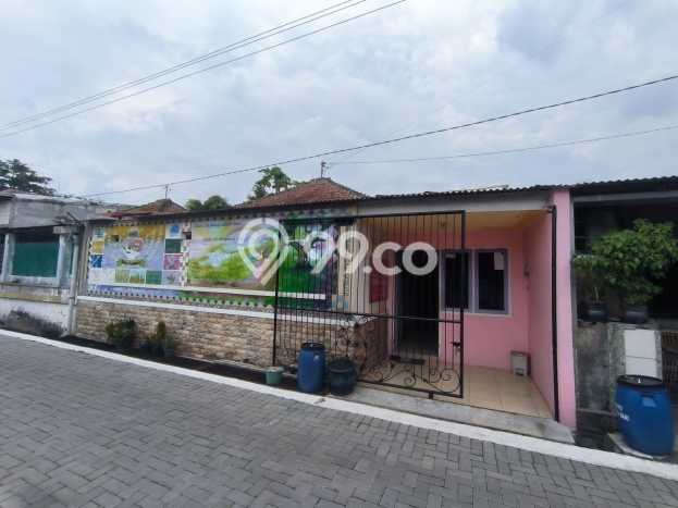 Rumah Luas Asri 3 KT Siap Huni di Kalibanteng Semarang Rumah Luas Asri 3 KT Siap Huni di Kalibanteng Semarang