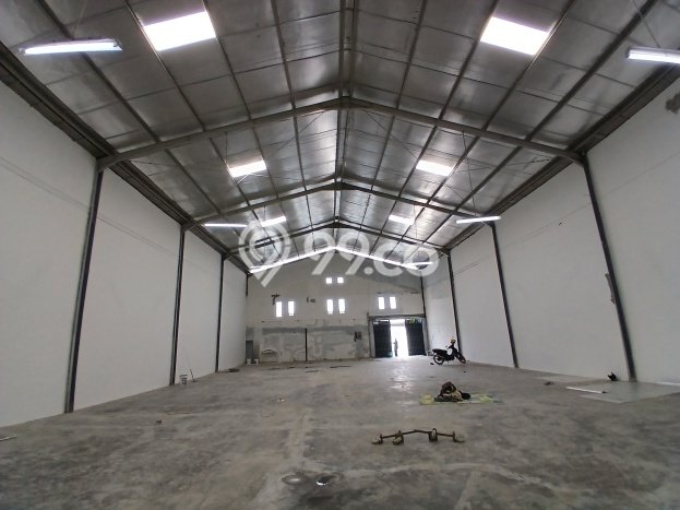 Unit Gudang Paling Strategis di Semarang Barat Semarang dengan LB 480m2 Unit Gudang Paling Strategis di Semarang Barat Semarang dengan LB 480m2