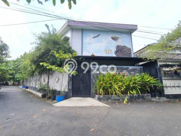 Rumah Mewah LB 600m2 Siap Pakai Desain Elegan di Kalibanteng, Semarang Rumah Mewah LB 600m2 Siap Pakai Desain Elegan di Kalibanteng, Semarang