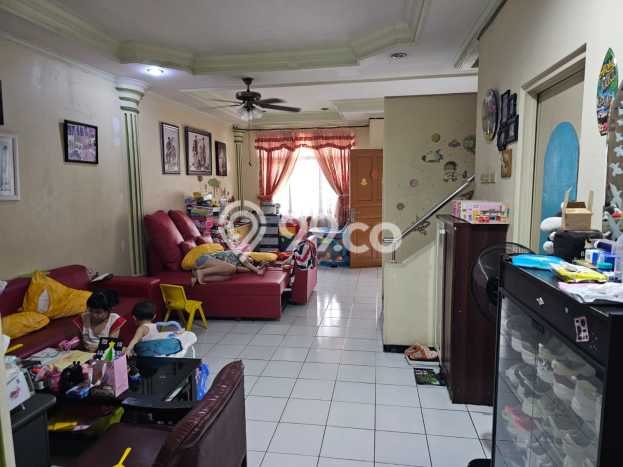 Dijual Rumah Eksklusif 3 KT di Taman Palem, Jakarta Barat Dijual Rumah Eksklusif 3 KT di Taman Palem, Jakarta Barat
