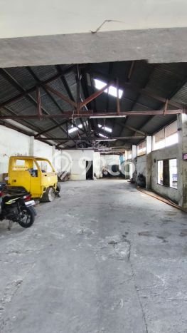 Gudang Usaha Dijual di Kenjeran Surabaya LT 5852m2 & LB 1000m2 Gudang Usaha Dijual di Kenjeran Surabaya LT 5852m2 & LB 1000m2