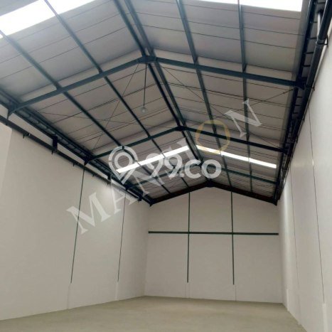 Gudang Lokasi Strategis Kawasan Buduran, Luas 300m², Ready Bisnis Gudang Lokasi Strategis Kawasan Buduran, Luas 300m², Ready Bisnis