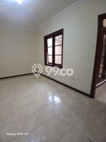 Rumah Kontrakan Surabaya LT 210m2 LB 150m2 Area Citraland Rumah Kontrakan Surabaya LT 210m2 LB 150m2 Area Citraland