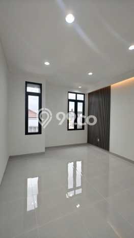 For Sale Hunian Rumah Nyaman 4 KT di Duri Kepa, Jakarta Barat For Sale Hunian Rumah Nyaman 4 KT di Duri Kepa, Jakarta Barat