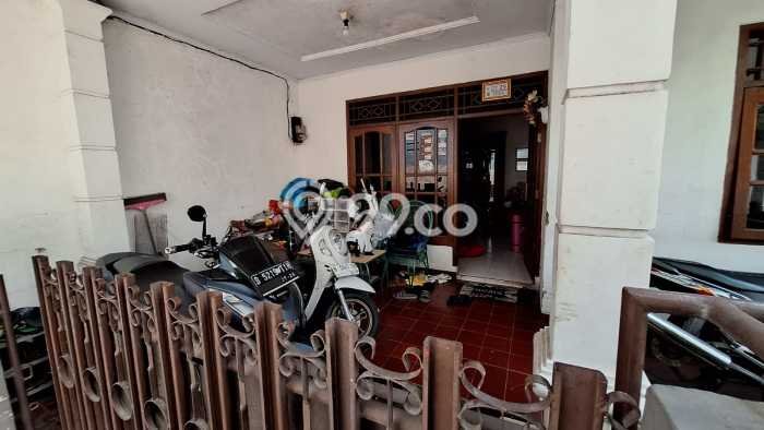 Jual Rumah Modern 5 KT di Cawang, Jakarta Timur Jual Rumah Modern 5 KT di Cawang, Jakarta Timur