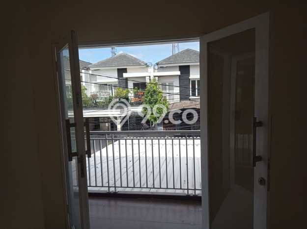 Jual Rumah Minimalis Bagus Punya 5 KT di Kembangan Jakarta Barat SHM Jual Rumah Minimalis Bagus Punya 5 KT di Kembangan Jakarta Barat SHM