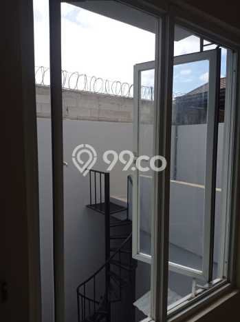 Jual Rumah Minimalis Bagus Punya 5 KT di Kembangan Jakarta Barat SHM Jual Rumah Minimalis Bagus Punya 5 KT di Kembangan Jakarta Barat SHM