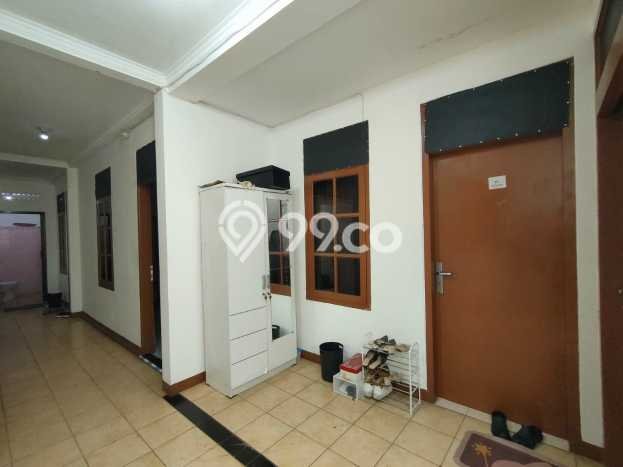 Unit Kost Dijual di Kemanggisan dengan 17 Kamar Kawasan Ramai Unit Kost Dijual di Kemanggisan dengan 17 Kamar Kawasan Ramai