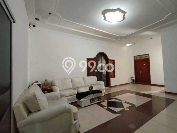 Unit Kost Dijual di Kemanggisan dengan 17 Kamar Kawasan Ramai Unit Kost Dijual di Kemanggisan dengan 17 Kamar Kawasan Ramai