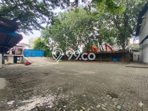 Unit Gudang Disewakan di Daan Mogot di Area Ramai & Strategis Unit Gudang Disewakan di Daan Mogot di Area Ramai & Strategis
