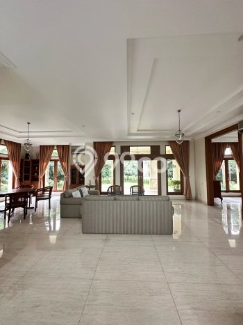 Ready to Use! Luxury House LT 978m2 Desain Modern di Tanjung Barat Ready to Use! Luxury House LT 978m2 Desain Modern di Tanjung Barat