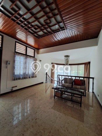 Dijual Rumah Mewah Elegan Dengan View Eksklusif di Pondok Indah, Jakarta Selatan Dijual Rumah Mewah Elegan Dengan View Eksklusif di Pondok Indah, Jakarta Selatan