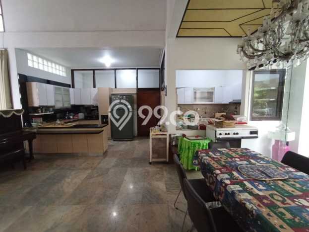 Disewakan! Rumah 4 Kamar Tidur &
2 Kamar Mandi di Setiabudi, Bandung Disewakan! Rumah 4 Kamar Tidur &
2 Kamar Mandi di Setiabudi, Bandung