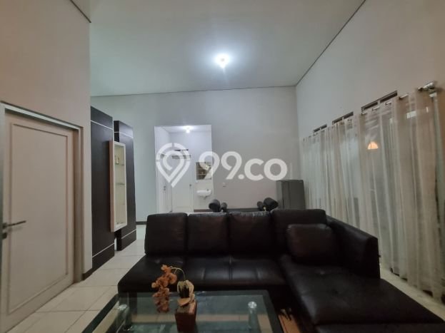 Disewakan! Rumah 3 Kamar Tidur &
1 Kamar Mandi di Kota Baru Parahyangan, Bandung Disewakan! Rumah 3 Kamar Tidur &
1 Kamar Mandi di Kota Baru Parahyangan, Bandung