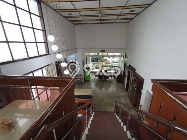 Disewakan! Rumah 4 Kamar Tidur &
2 Kamar Mandi di Setiabudi, Bandung Disewakan! Rumah 4 Kamar Tidur &
2 Kamar Mandi di Setiabudi, Bandung