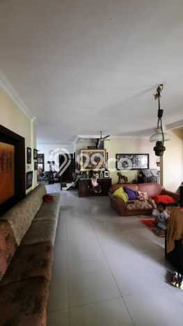 Rumah Eksklusif Dijual LT 200m2 di Rungkut, Surabaya Rumah Eksklusif Dijual LT 200m2 di Rungkut, Surabaya