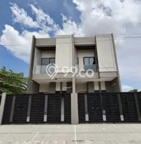 Jual Rumah Favorit Siap Huni LB 145m2 di Tenggilis Mejoyo, Surabaya Jual Rumah Favorit Siap Huni LB 145m2 di Tenggilis Mejoyo, Surabaya