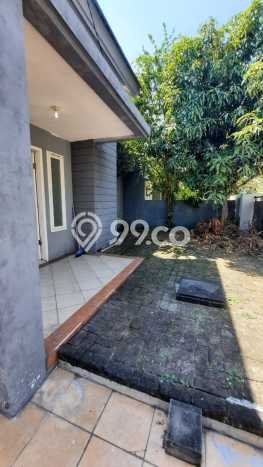 For Sale Rumah 2 Kamar Lokasi Strategis Bagus dan Strategis di Waru For Sale Rumah 2 Kamar Lokasi Strategis Bagus dan Strategis di Waru