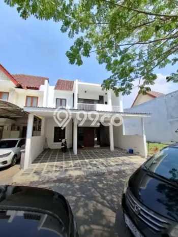 Siap Huni Rumah Mewah 5 Kamar di Gayungan Dekat ke Mana Pun Siap Huni Rumah Mewah 5 Kamar di Gayungan Dekat ke Mana Pun