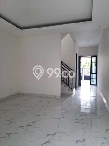 For Sale Hunian Rumah Terawat 4 Kamar di Semolowaru, Surabaya For Sale Hunian Rumah Terawat 4 Kamar di Semolowaru, Surabaya