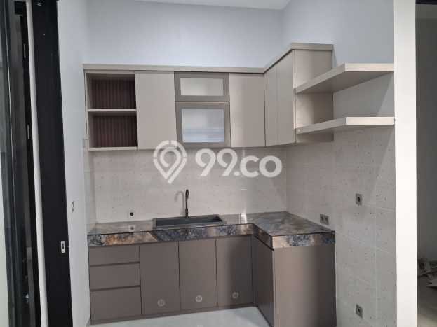 Rumah Elit Modern Tanpa Renovasi di Manyar Surabaya Rumah Elit Modern Tanpa Renovasi di Manyar Surabaya