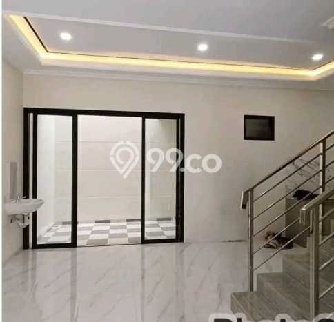 Dijual Rumah 4 Kamar Lokasi Strategis Bagus dan Strategis di Rungkut Dijual Rumah 4 Kamar Lokasi Strategis Bagus dan Strategis di Rungkut