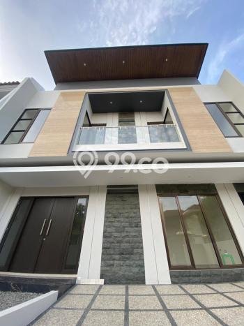 Rumah Mewah Siap Huni LT 150m2 di Lakarsantri, Surabaya Rumah Mewah Siap Huni LT 150m2 di Lakarsantri, Surabaya