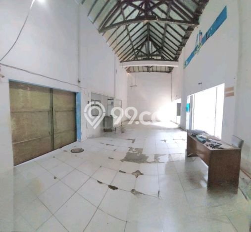 Unit Gudang Disewa Lokasi Gayamsari, Semarang Spesifikasi Luas Bangunan 548m2 Unit Gudang Disewa Lokasi Gayamsari, Semarang Spesifikasi Luas Bangunan 548m2